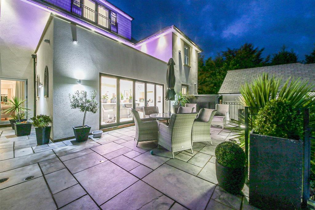 Rear Courtyard