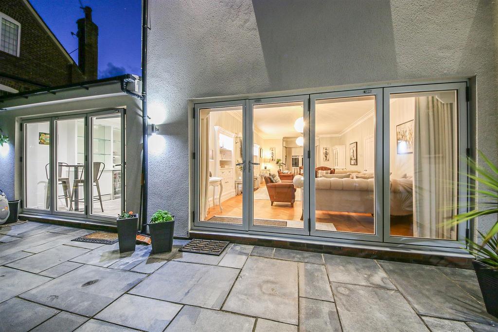 Rear Courtyard