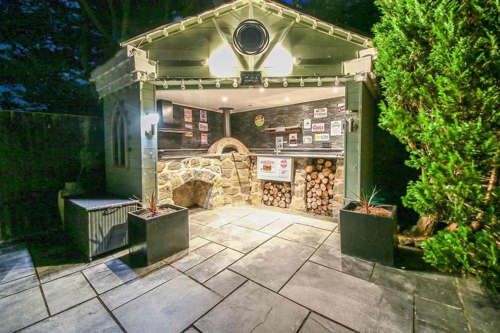 BBQ Shack / Bar