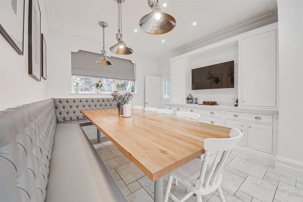 Kitchen Diner