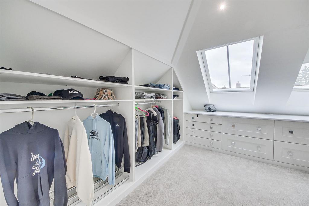 Walk in Wardrobe