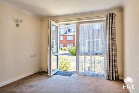 1 bedroom flat for sale, Homelands House, Ferndown BH22
