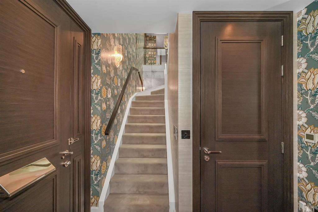 60-Sherrin-House 11.jpg