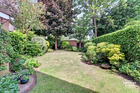 3 bedroom detached house for sale, Laurel Close, Lichfield WS13