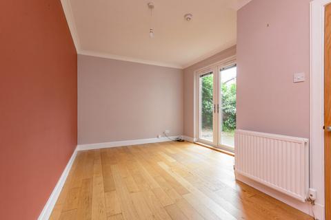 106 Bellevue Road, Edinburgh, EH7 4DE