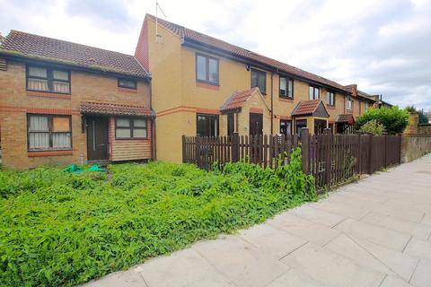 undefined, Cephas Street, London E1