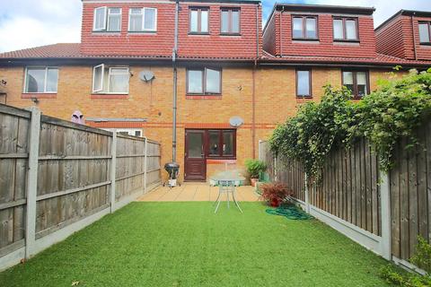 undefined, Cephas Street, London E1