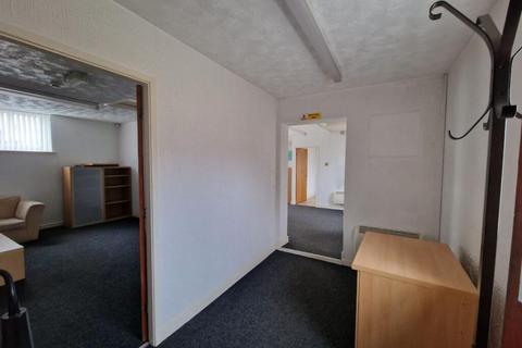 Office to rent, Derby St Manchester M29 8QU