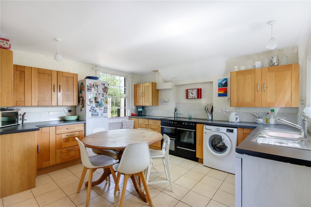 Kitchen/Breakfast Rm