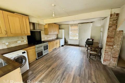 3 bedroom semi-detached house for sale, Pall Mall, Lancashire PR7