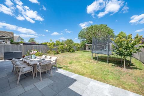 undefined, Greenview Crescent, Tonbridge TN11