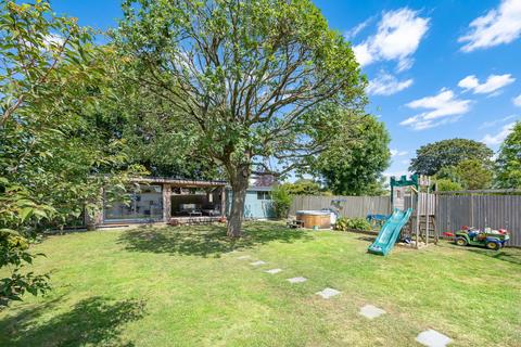 5 bedroom detached house for sale, Greenview Crescent, Tonbridge TN11