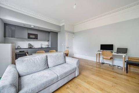 2 bedroom flat for sale, Castlebar Road, Ealing, London, W5