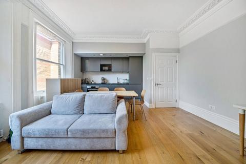 2 bedroom flat for sale, Castlebar Road, Ealing, London, W5