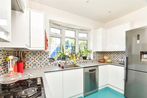 3 bedroom detached house for sale, Dovers Green Road, Reigate, Surrey
