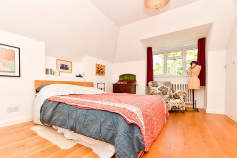 3 bedroom detached house for sale, Dovers Green Road, Reigate RH2