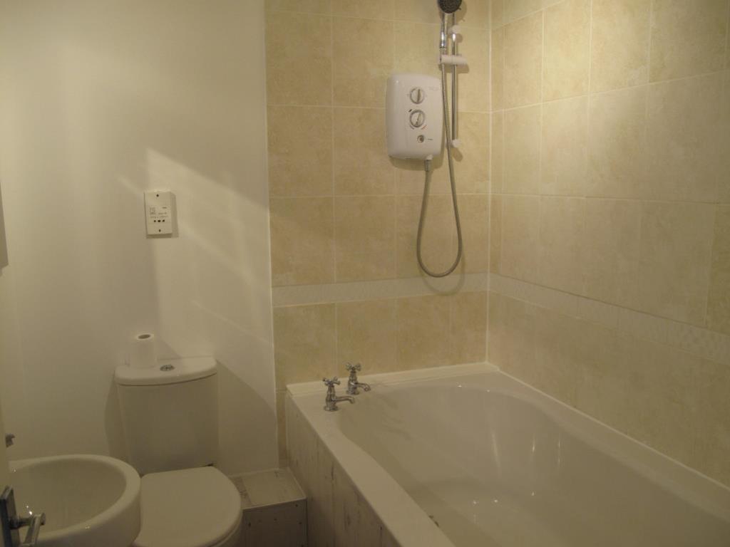 Bathroom lge