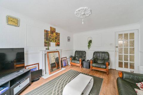 Wren Path, Thamesmead, London, SE28