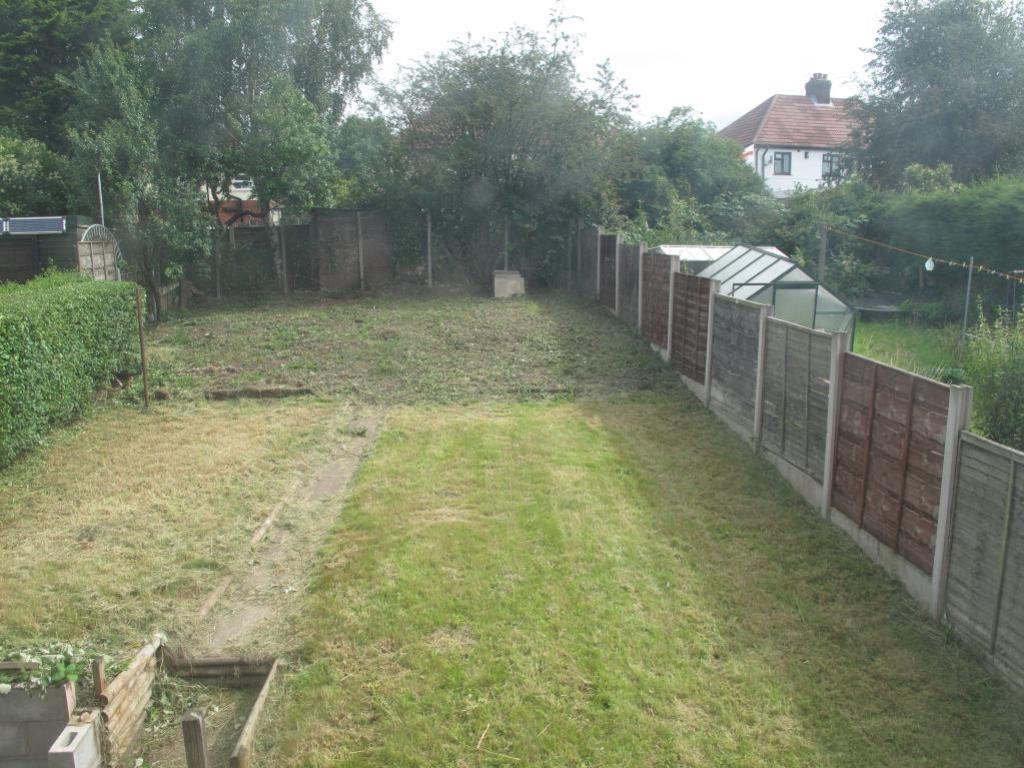 Rear garden lge