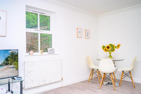 2 bedroom flat for sale, Beechfield Road, Hemel Hempstead