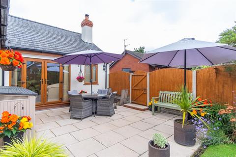 4 bedroom detached bungalow for sale, Granville Avenue, Preston PR4