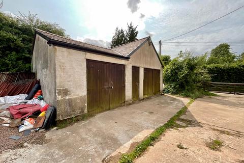 undefined, Usk NP15
