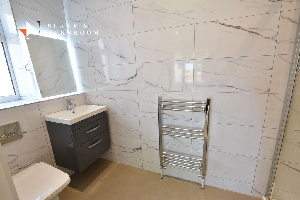 En suite shower room