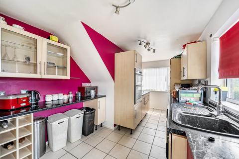 4 bedroom semi-detached house for sale, Juniper Close, Stratton St Margaret, Swindon, SN3