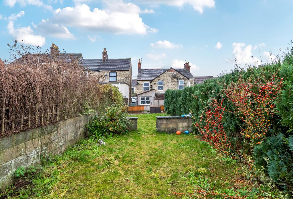 1387633-5-693fd86...