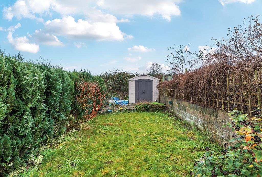 1387633-4-693fd86...