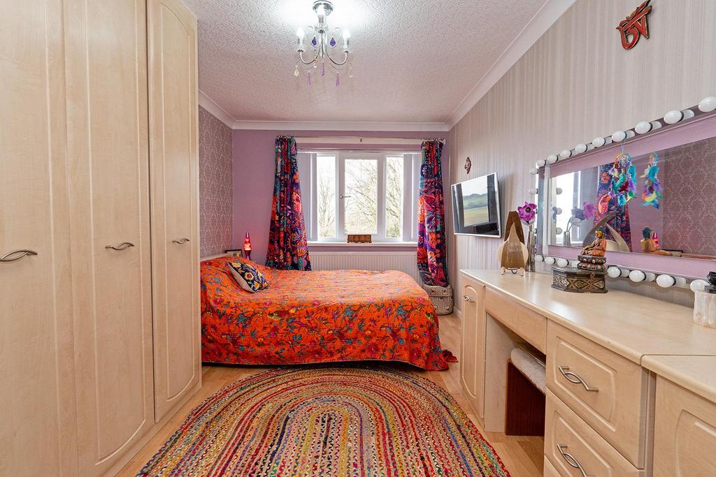 Bedroom3 1.jpg