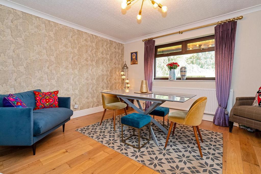 Dining Area 1.jpg