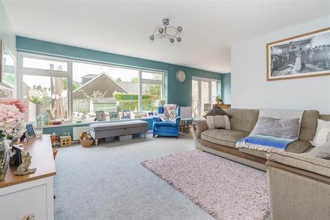 4 bedroom semi-detached house for sale, Woodvale Gardens, Wylam NE41