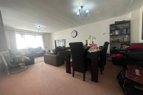 4 bedroom detached house to rent, Slough,  Berkshire,  SL1
