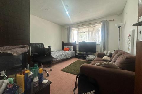 4 bedroom detached house to rent, Slough,  Berkshire,  SL1