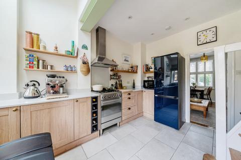 142 Coteford Street, London, SW17 8NY