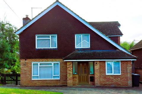 Valley Road, Brackley, NN13