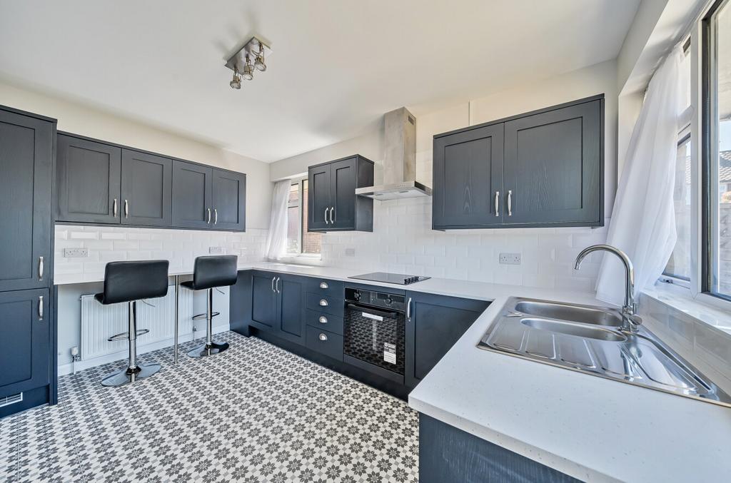 1295023 9 6827487...