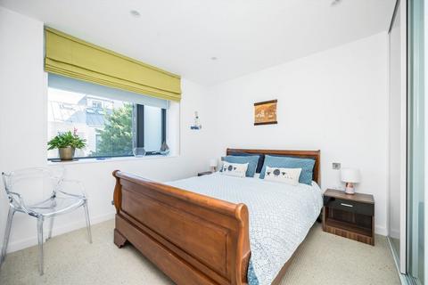 19 Acer Road, London, E8 3GX