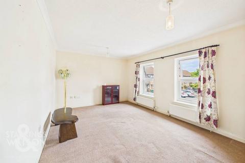 undefined, St. Margarets Gardens, Hoveton, Norwich