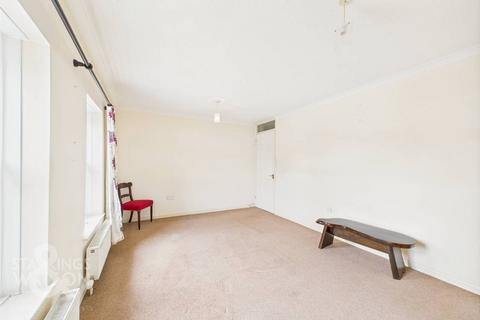 undefined, St. Margarets Gardens, Hoveton, Norwich