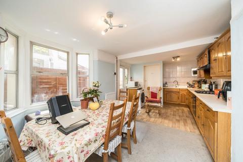 4 bedroom terraced house for sale, Hubert Grove, London SW9
