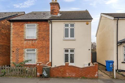 35 Arnold Road, Woking, GU21 5JX