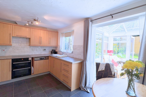 23 Brecon Close, Paignton, TQ4 7GF