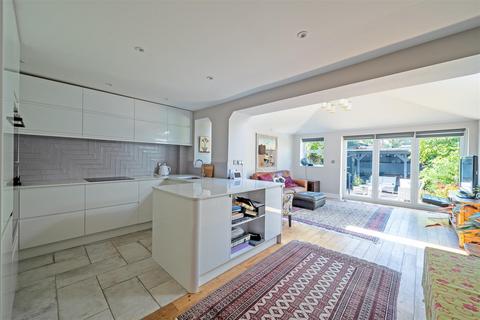 3 bedroom house for sale, Nevill Road, Crowborough