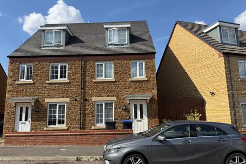 46 Dragonfly Way, Northampton, NN4 9EH