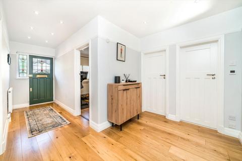 2 bedroom maisonette for sale, Woodleigh Gardens, London SW16