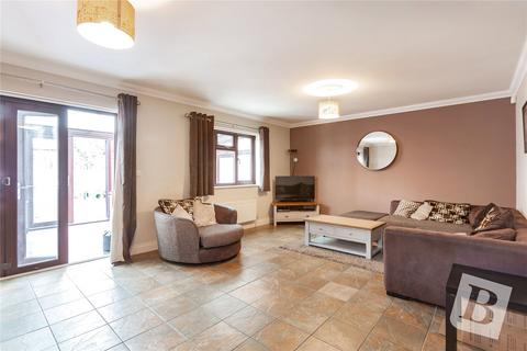4 bedroom semi-detached house for sale, Crouch Drive, Wickford, Essex, SS11