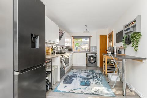 5 Deanburn, Penicuik, EH26 0HS