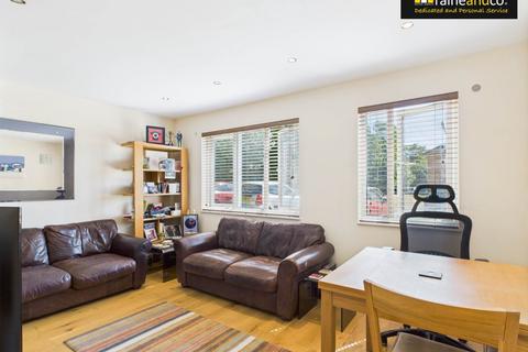 undefined, Bornedene, Potters Bar